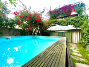 Exclusive Luxury Villa with S-pool & Garden